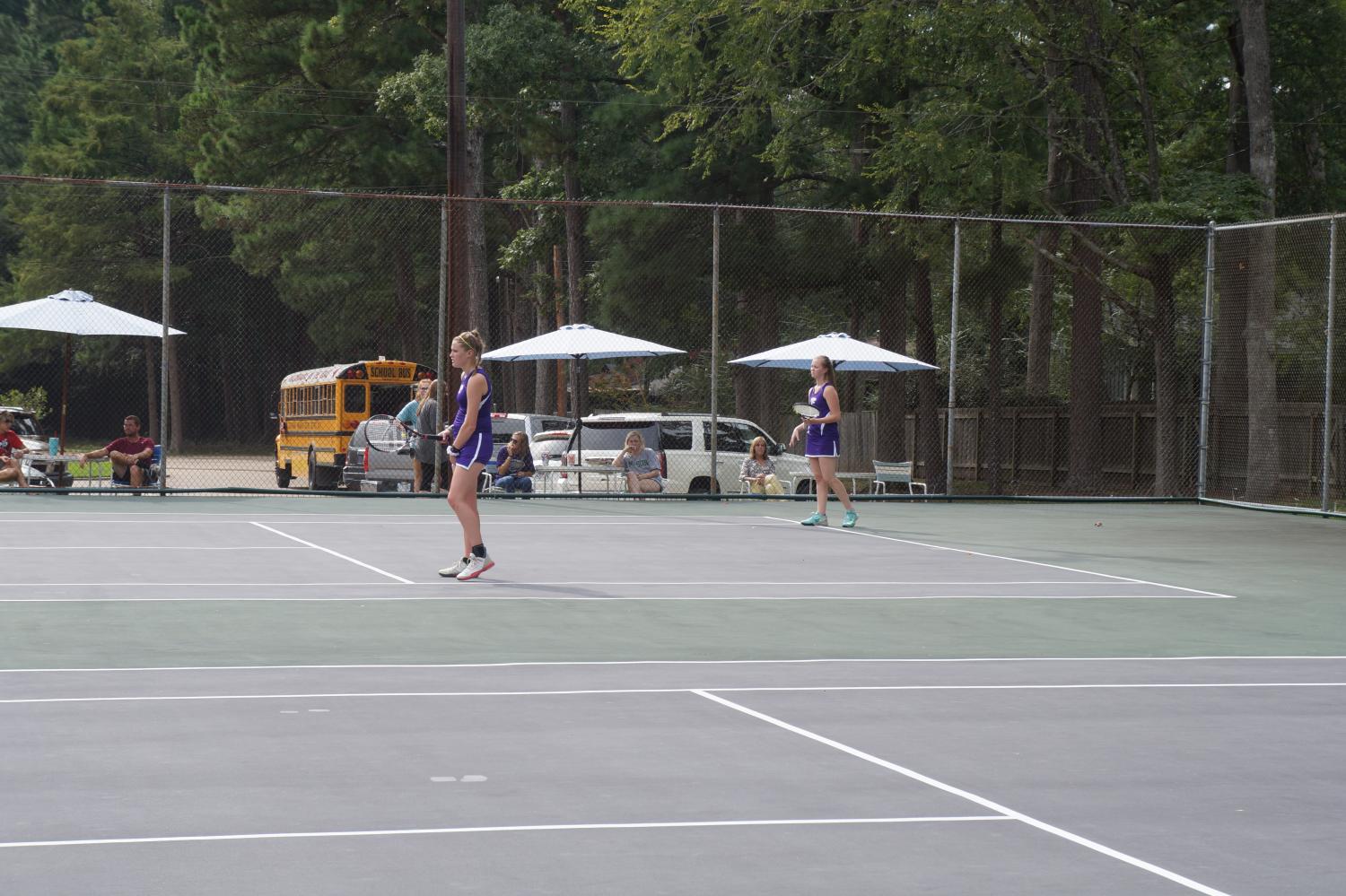 EHS Tennis Cats earn victory over Arkansas High