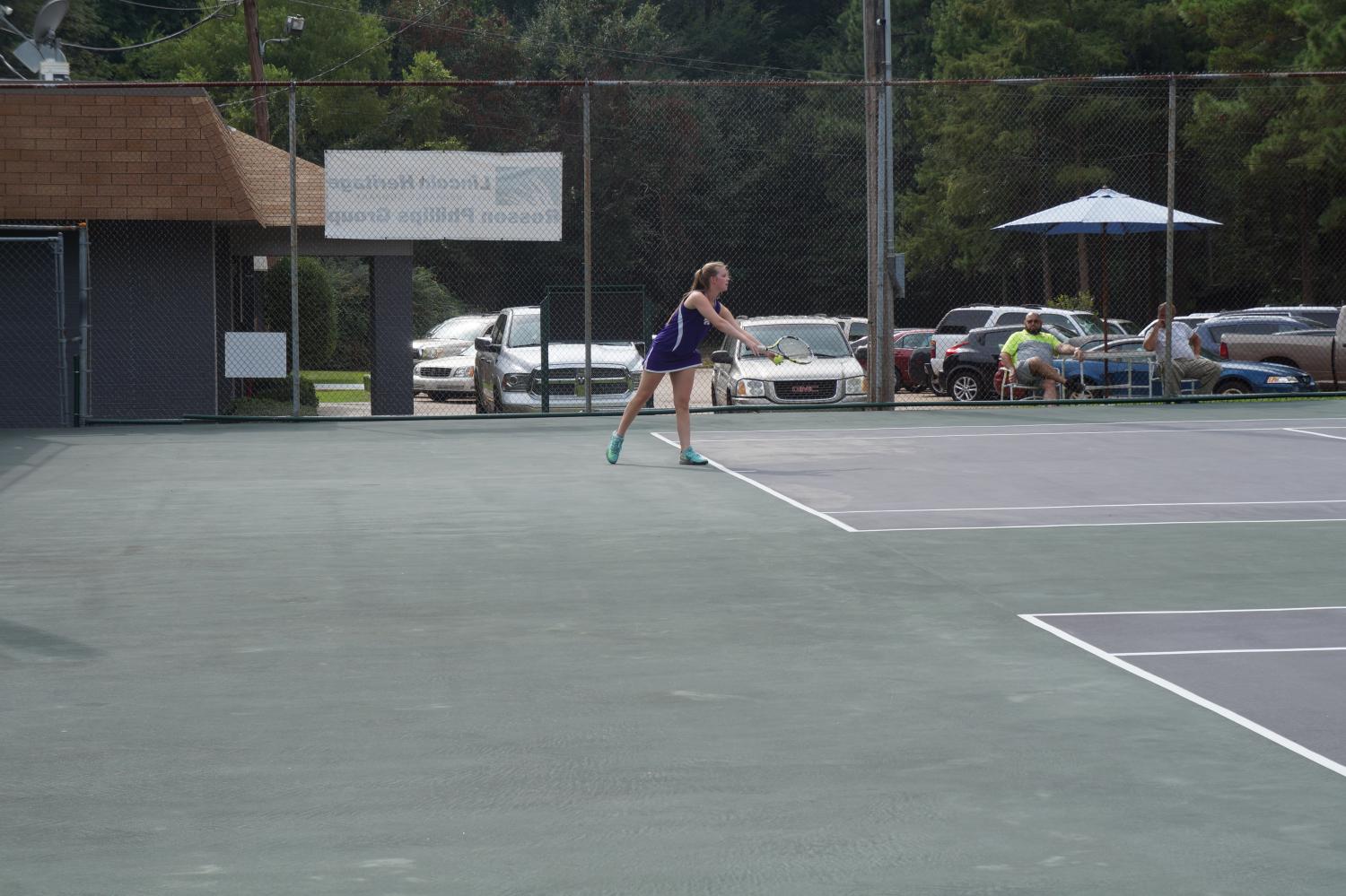 EHS Tennis Cats earn victory over Arkansas High