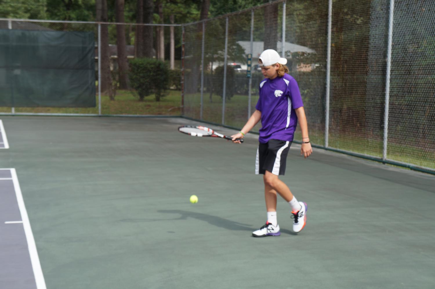 EHS Tennis Cats earn victory over Arkansas High