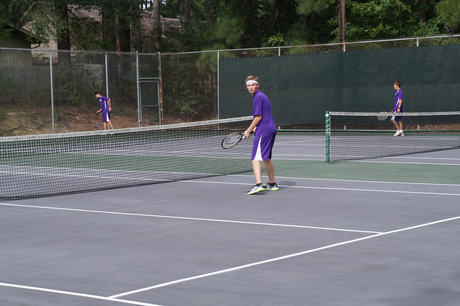 EHS Tennis Cats earn victory over Arkansas High