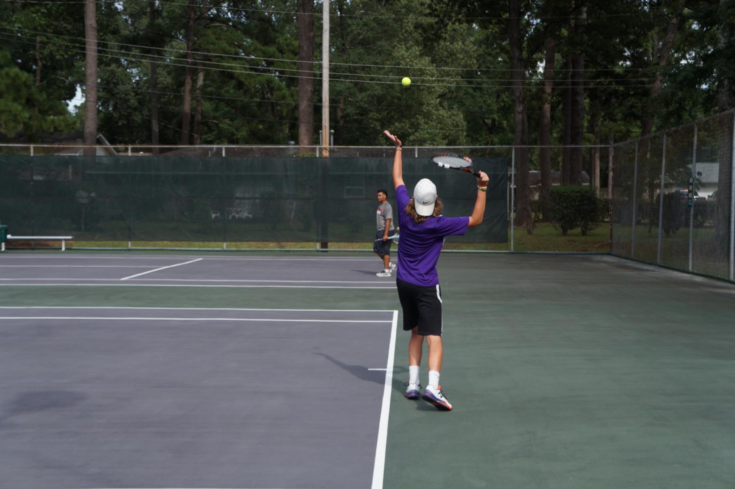 EHS Tennis Cats earn victory over Arkansas High