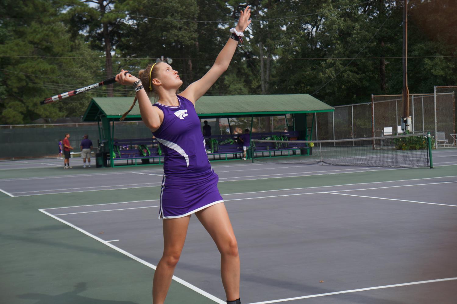 EHS Tennis Cats earn victory over Arkansas High