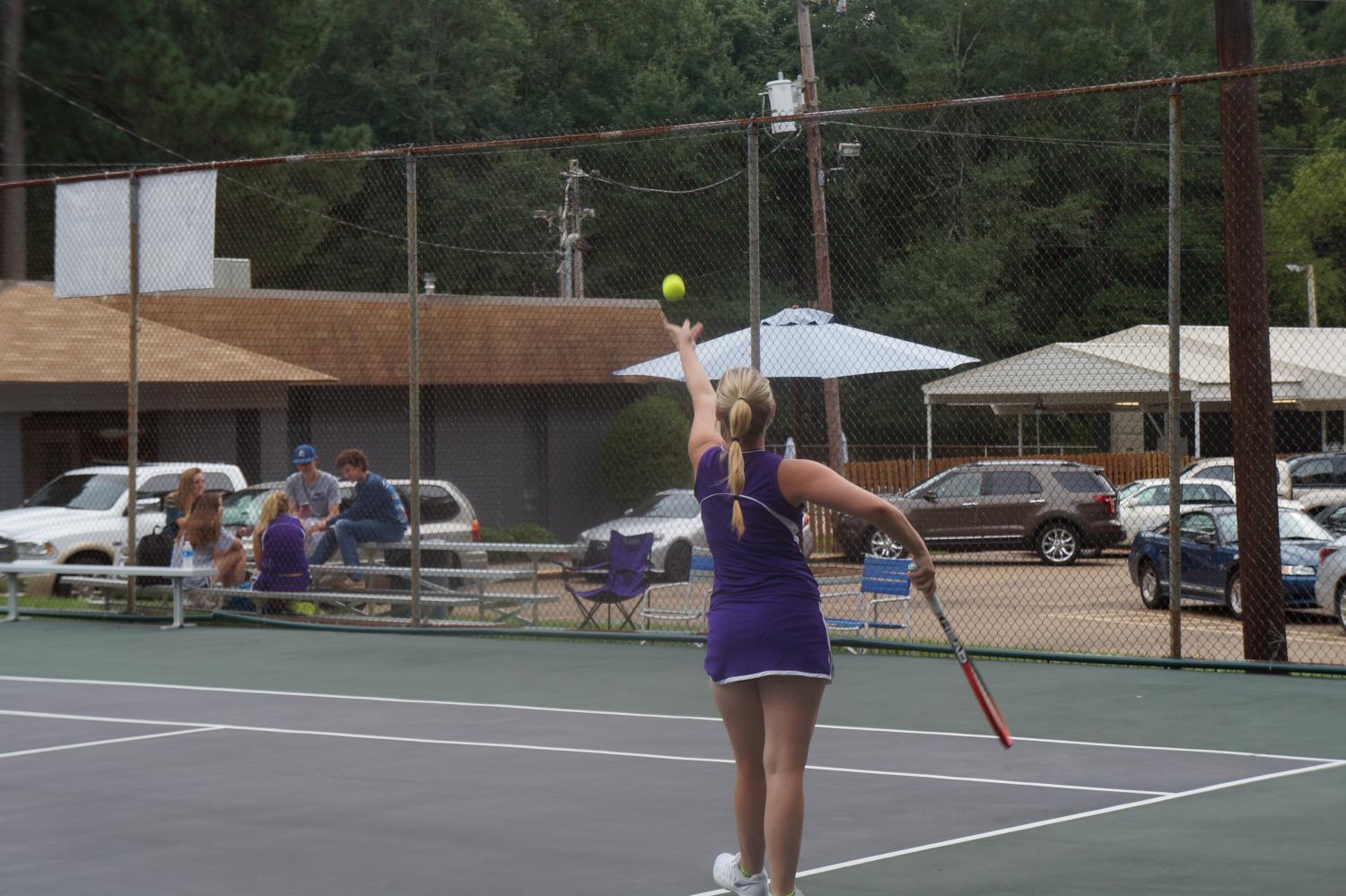 EHS Tennis Cats earn victory over Arkansas High