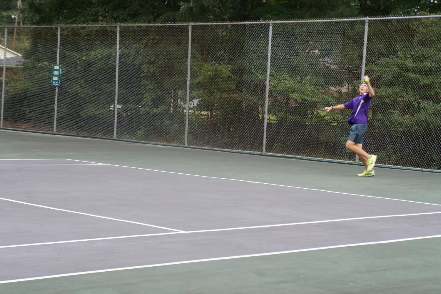 EHS Tennis Cats earn victory over Arkansas High