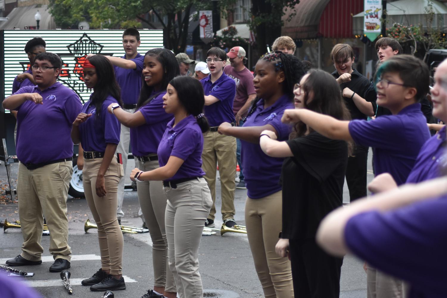 EHS Performance Groups Blow the Town Away At Music Fest 2021