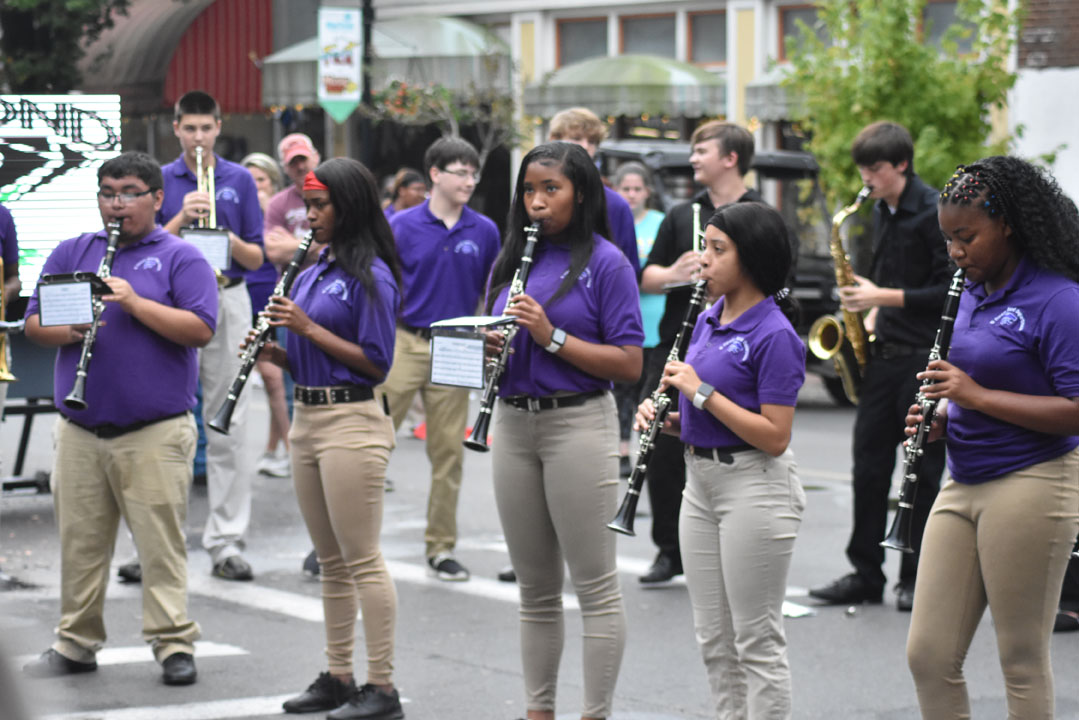 EHS Performance Groups Blow the Town Away At Music Fest 2021